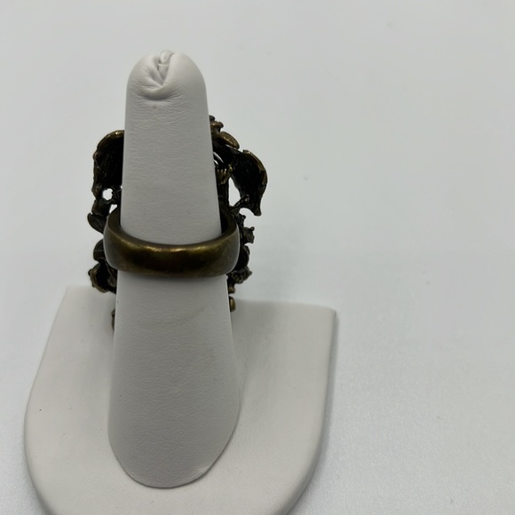 ONE OF A KIND STATEMENT PIECE RING - Picture 3 of 3